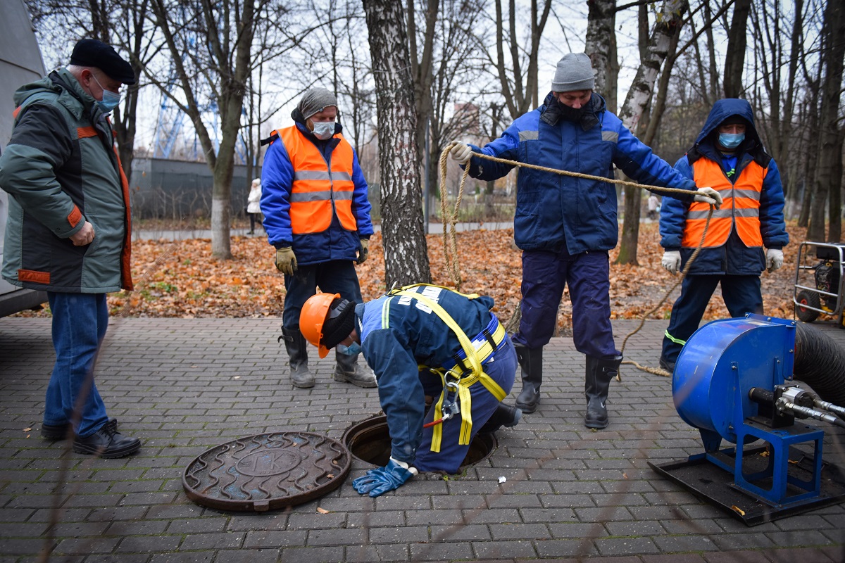 Обследование водопроводов. Химкинский Водоканал. Утечки воды Водоканал. День Московского водоканала. Учения на водоканале.